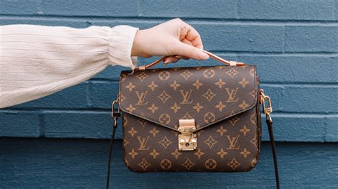 louis vuitton second hand store|louis vuitton handbags pre owned.